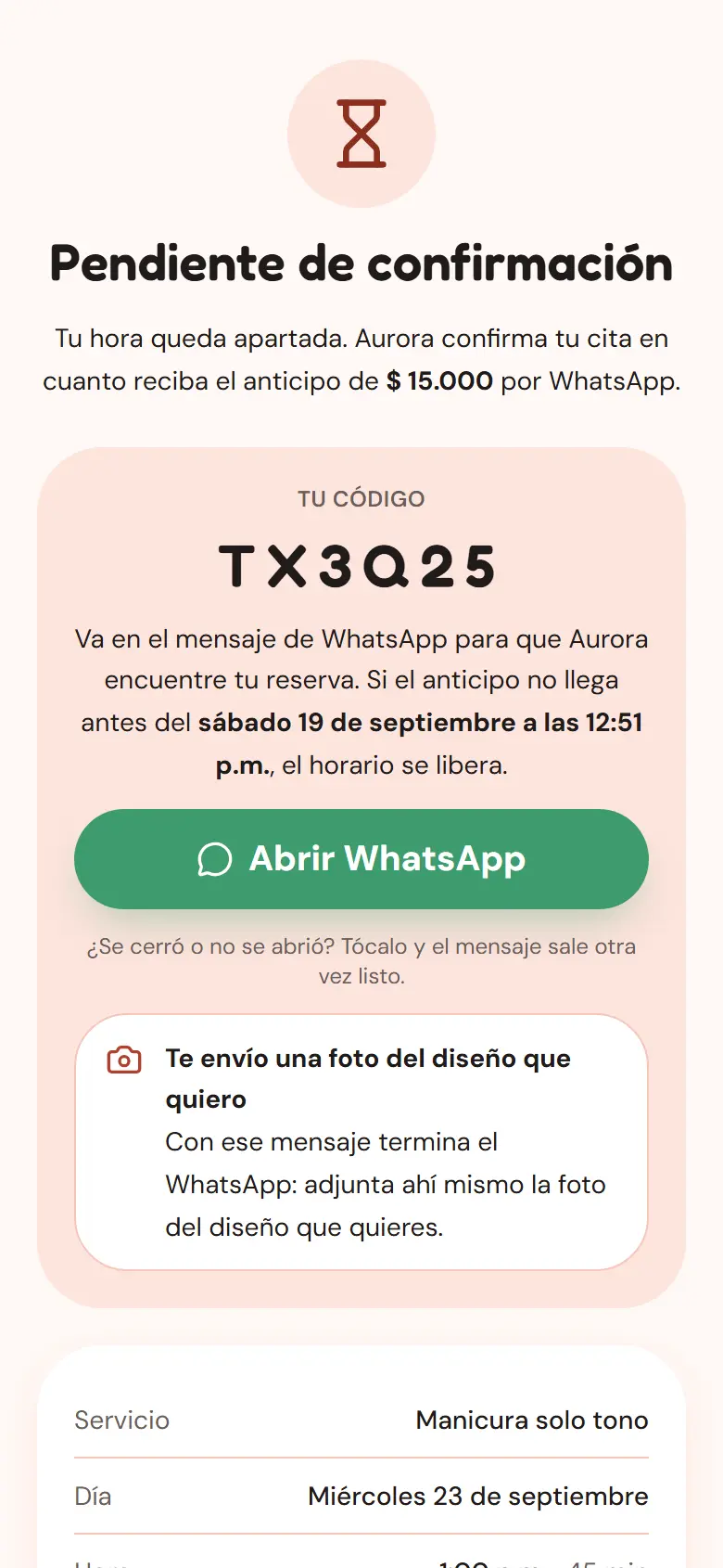 Pantalla de turno apartado con código de la cita y botón para escribir por WhatsApp